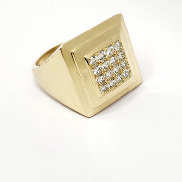 10K Anillo De Hombre - Cuadrado Con Diamante