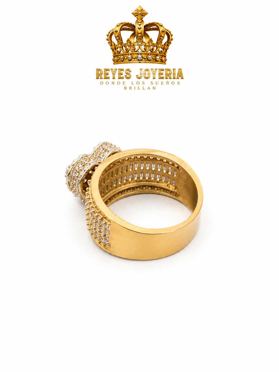 Anillo de compromiso con corazon oro blanco y piedras vagues 10 kt