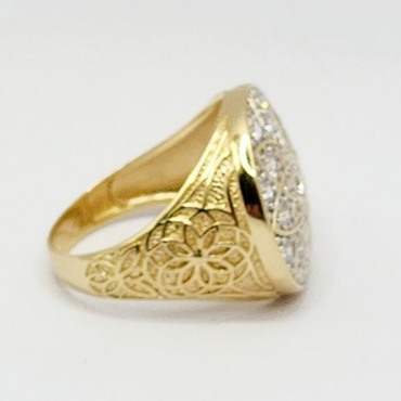 14K Anillo De Hombre - Diseño Floral Y Piedras En Grupo Con Diamante