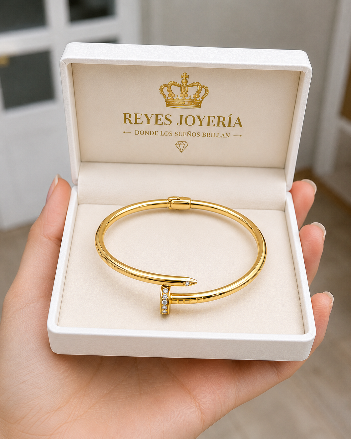 Clavo para mujer y hombre 10 kt