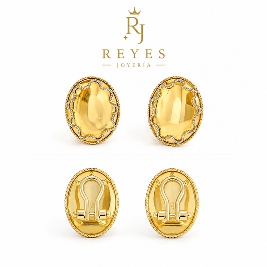 Pendiente pegado con  tallado  en oro blanco sierre omega 14 kt
